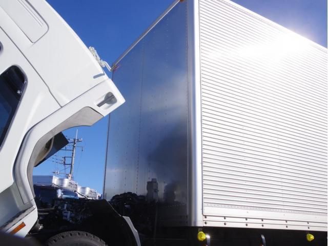 MITSUBISHI FUSOU FIGHTER 2019