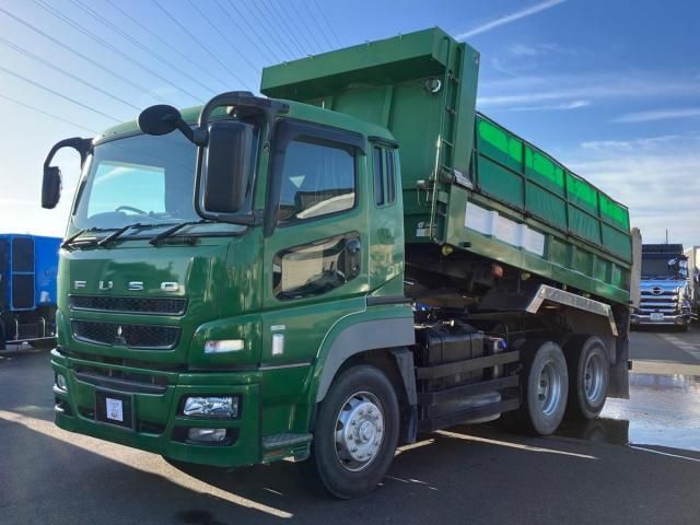 MITSUBISHI FUSOU SUPER GREAT 2010