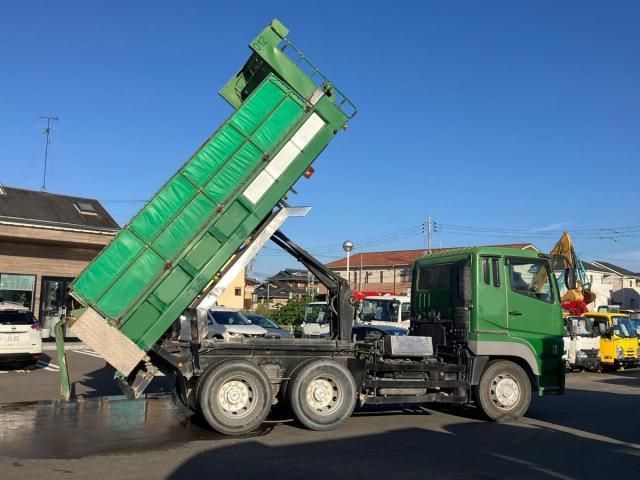 MITSUBISHI FUSOU SUPER GREAT 2010