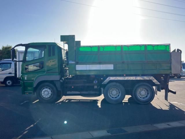 MITSUBISHI FUSOU SUPER GREAT 2010