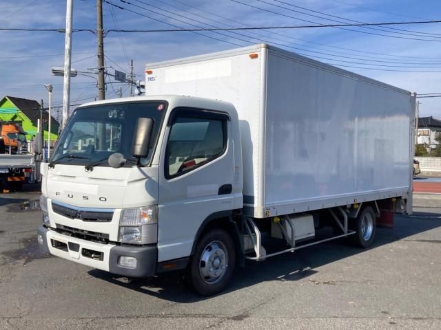 MITSUBISHI CANTER 2020