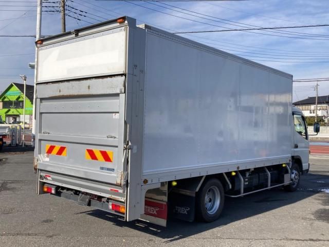 MITSUBISHI CANTER 2020