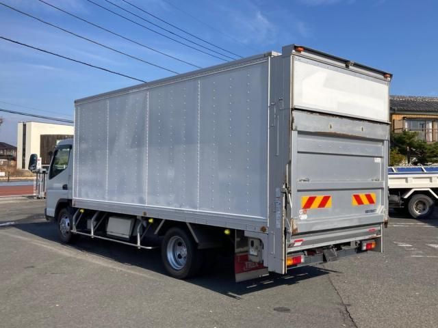 MITSUBISHI CANTER 2020