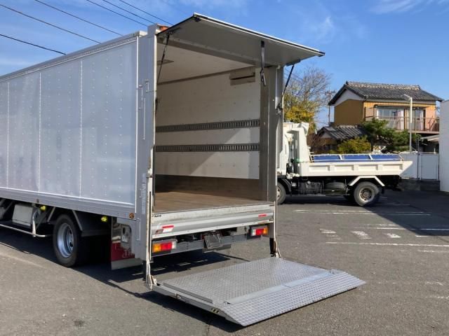 MITSUBISHI CANTER 2020