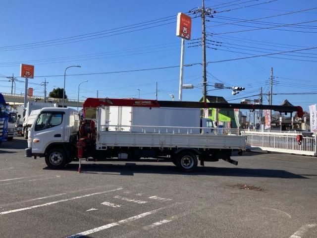 MITSUBISHI CANTER 2020