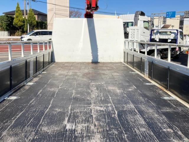 MITSUBISHI CANTER 2020