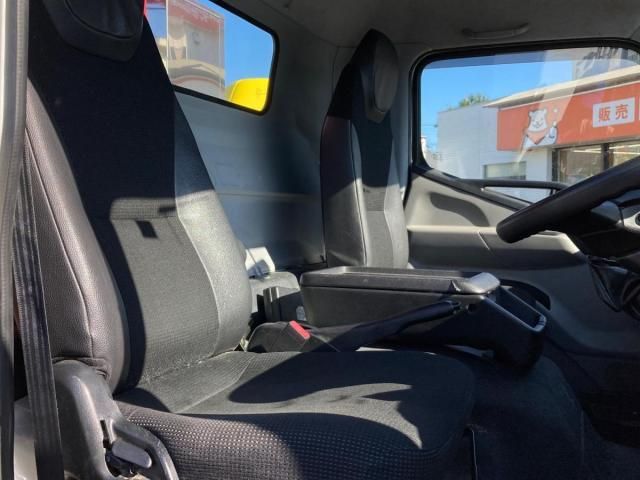 MITSUBISHI CANTER 2020