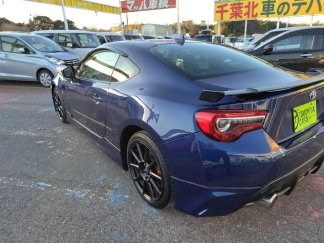TOYOTA 86 2018