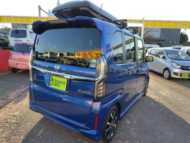 HONDA N BOX CUSTOM 2017