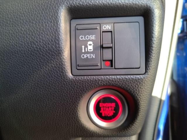 HONDA N BOX CUSTOM 2017