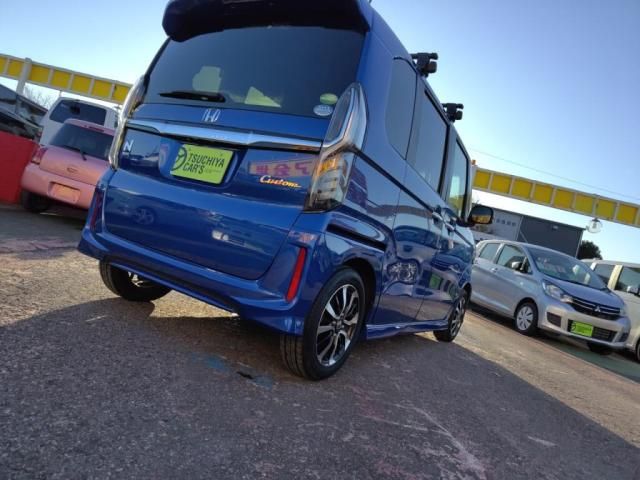 HONDA N BOX CUSTOM 2017