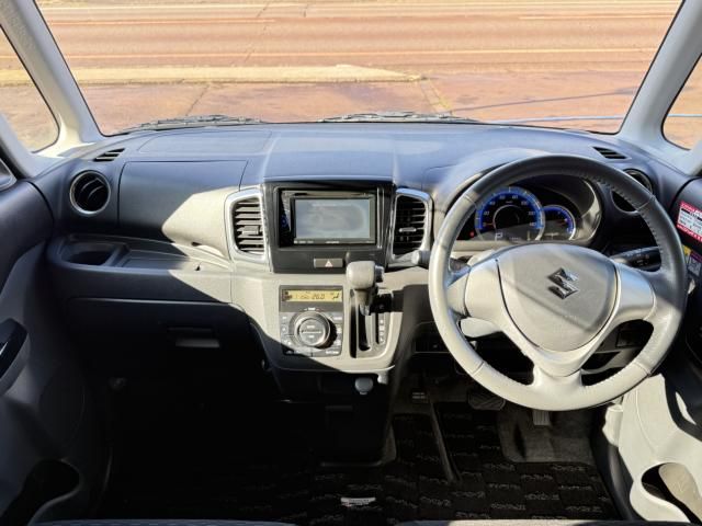 SUZUKI Spacia custom 4WD 2013