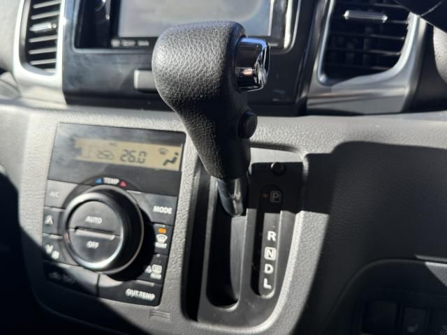 SUZUKI Spacia custom 4WD 2013