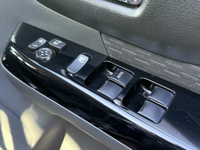 SUZUKI Spacia custom 4WD 2013