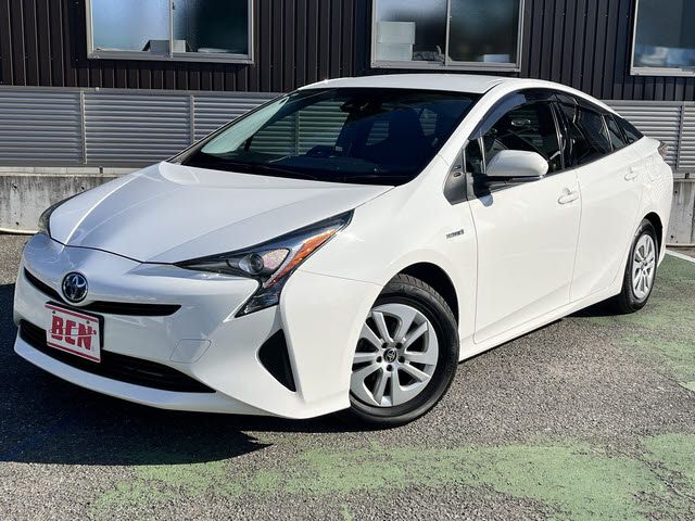TOYOTA PRIUS 2018