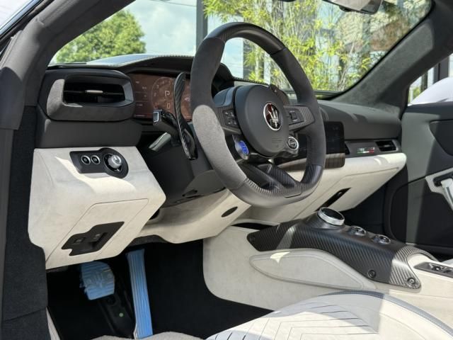 MASERATI MASERATI MC20 Cielo 2023