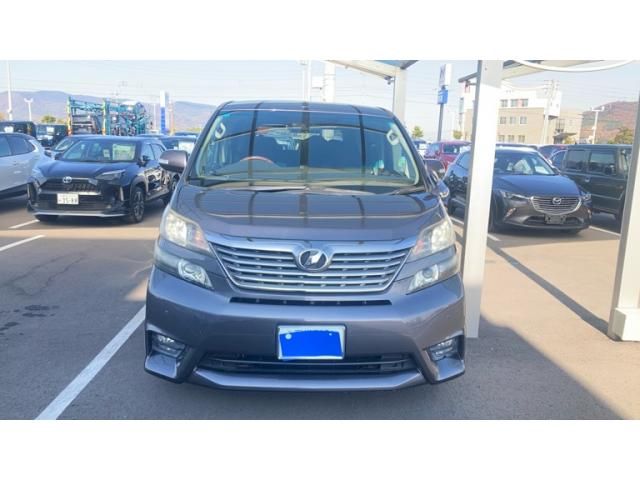 TOYOTA VELLFIRE 2010