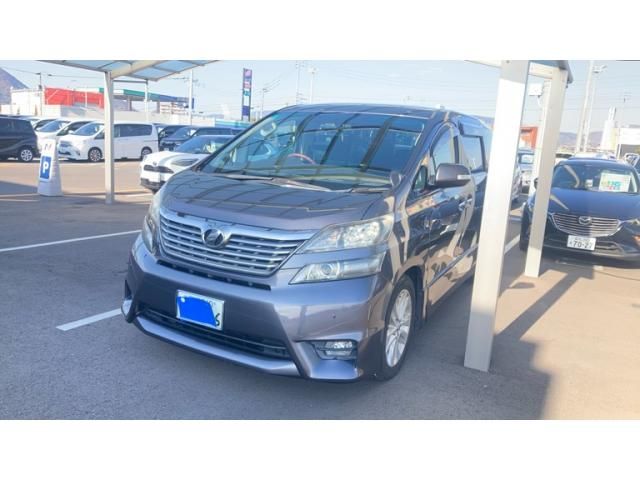 TOYOTA VELLFIRE 2010