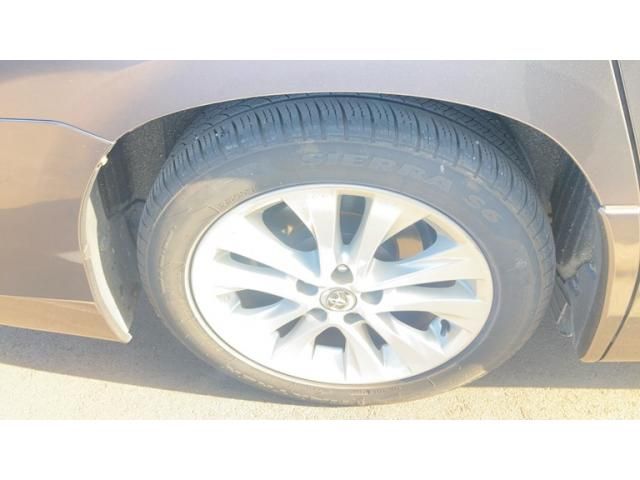 TOYOTA VELLFIRE 2010