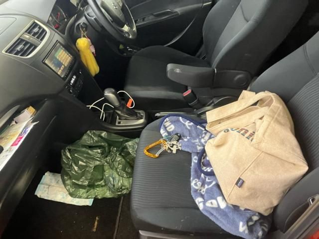 SUZUKI SWIFT 4WD 2010