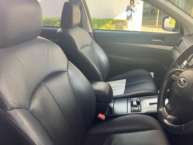 SUBARU LEGACY OUTBACK 2013