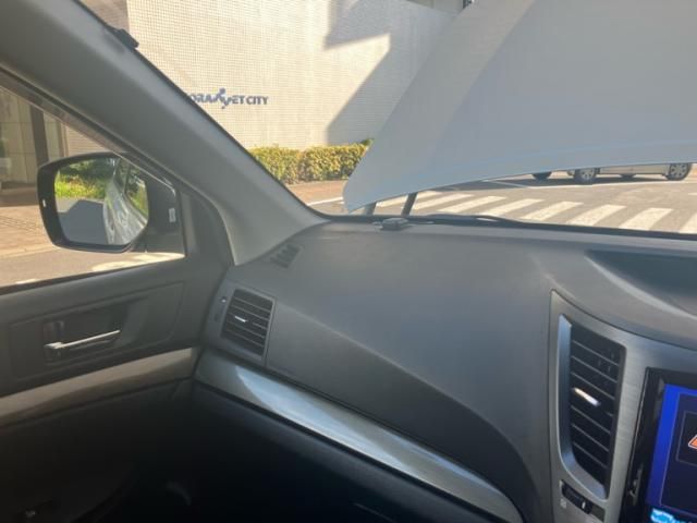 SUBARU LEGACY OUTBACK 2013