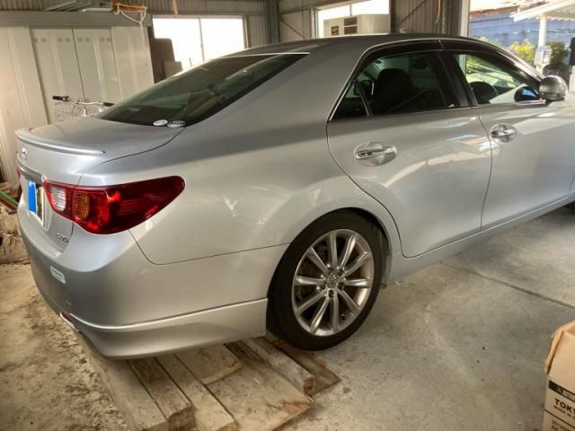 TOYOTA MARK X 2012