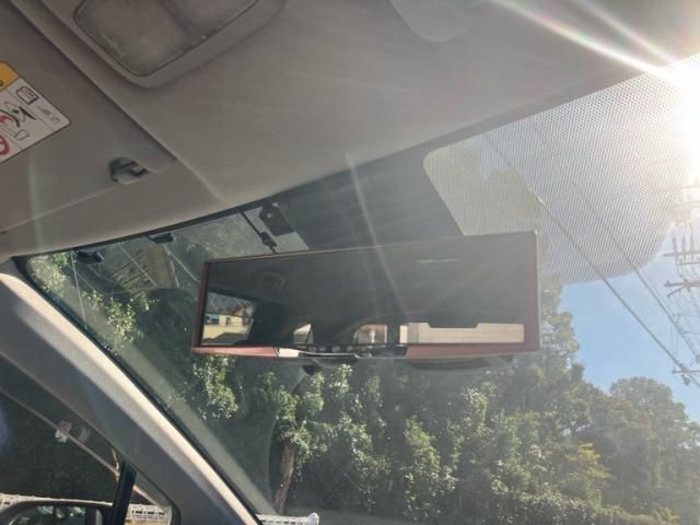 TOYOTA SIENTA HYBRID 2015