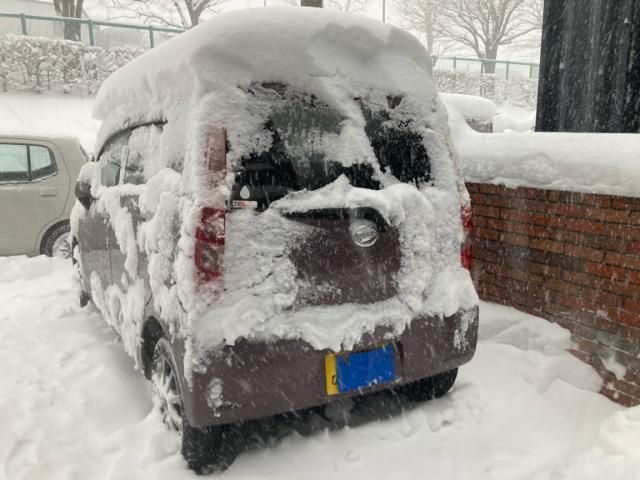 DAIHATSU MOVE 4WD 2011