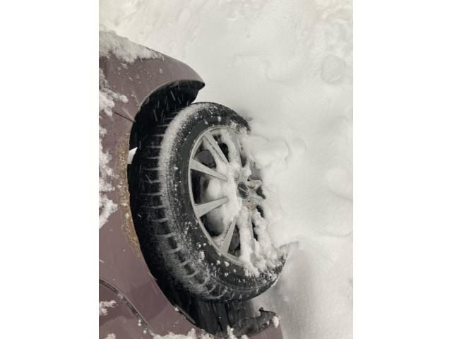 DAIHATSU MOVE 4WD 2011