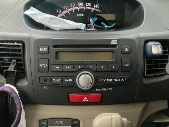 DAIHATSU MOVE 4WD 2011