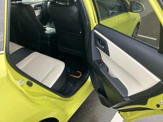 TOYOTA AURIS HYBRID 2016