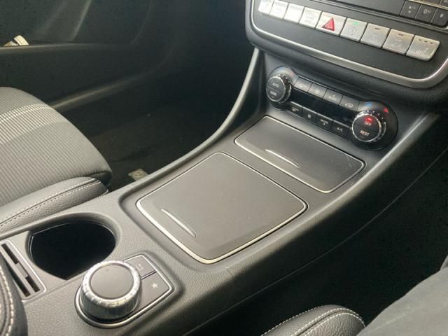 MERCEDES BENZ MERCEDES BENZ GLA class 2019