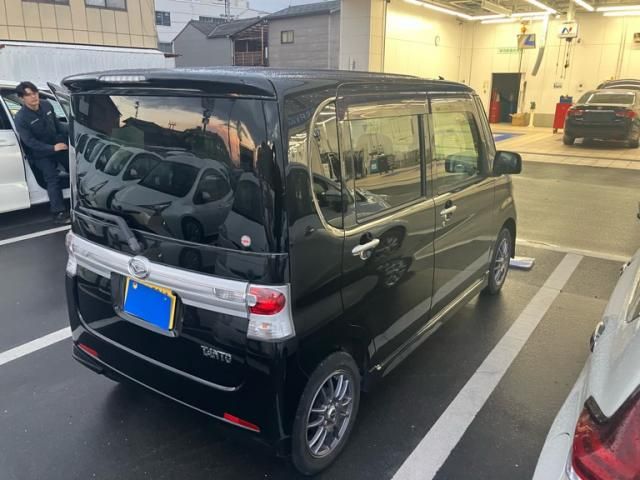 DAIHATSU TANTO CUSTOM 2011