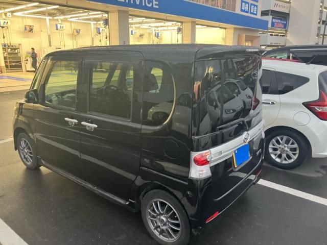 DAIHATSU TANTO CUSTOM 2011