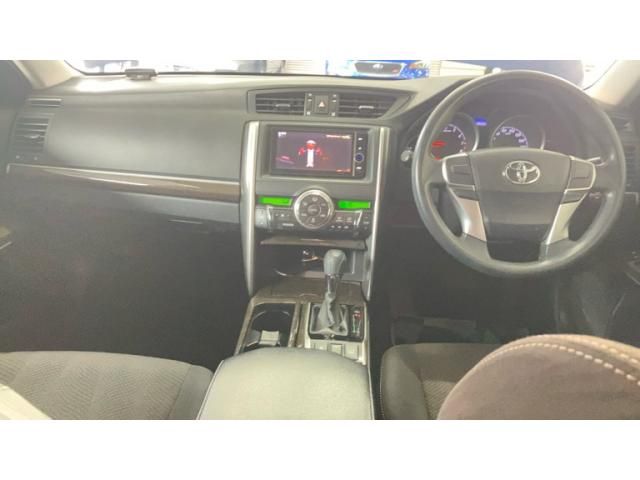 TOYOTA MARK X 2013