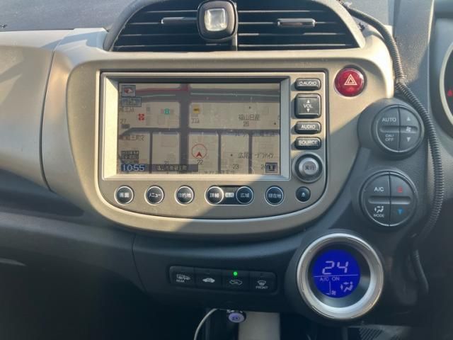 HONDA FIT HYBRID 2010
