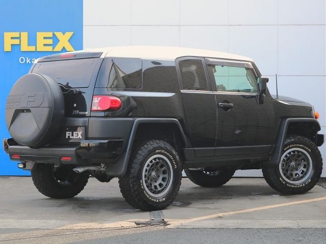 TOYOTA FJ CRUISER 4WD 2011