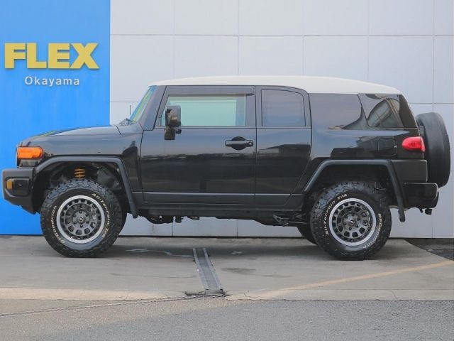 TOYOTA FJ CRUISER 4WD 2011