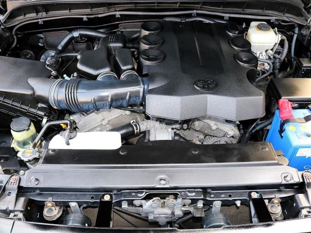 TOYOTA FJ CRUISER 4WD 2011