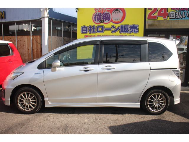 HONDA FREED HYBRID 2014