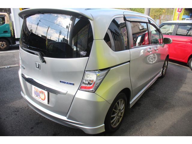 HONDA FREED HYBRID 2014