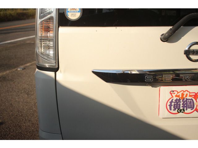 NISSAN SERENA  S-HYBRID 2013