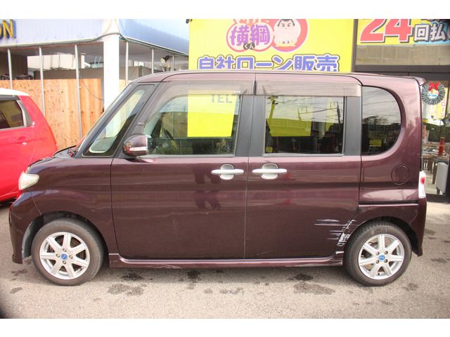 DAIHATSU TANTO CUSTOM 2011