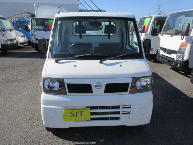 NISSAN CLIPPER truck 2010