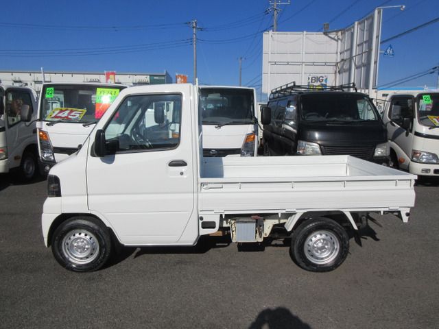 NISSAN CLIPPER truck 2010