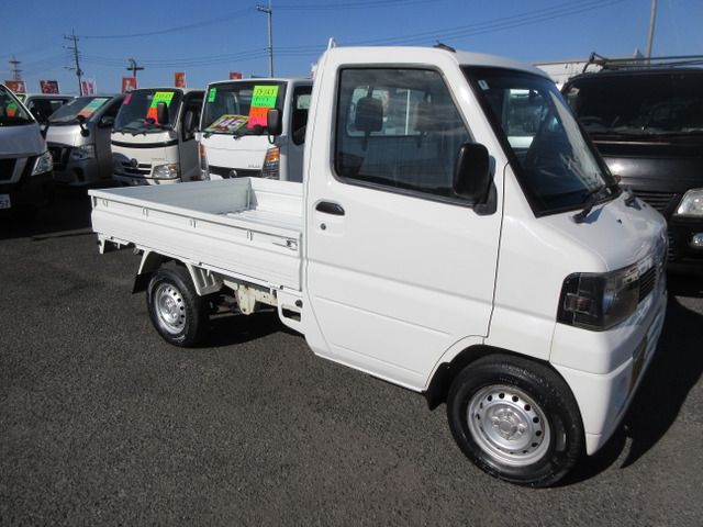 NISSAN CLIPPER truck 2010