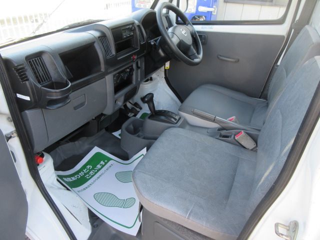 NISSAN CLIPPER truck 2010