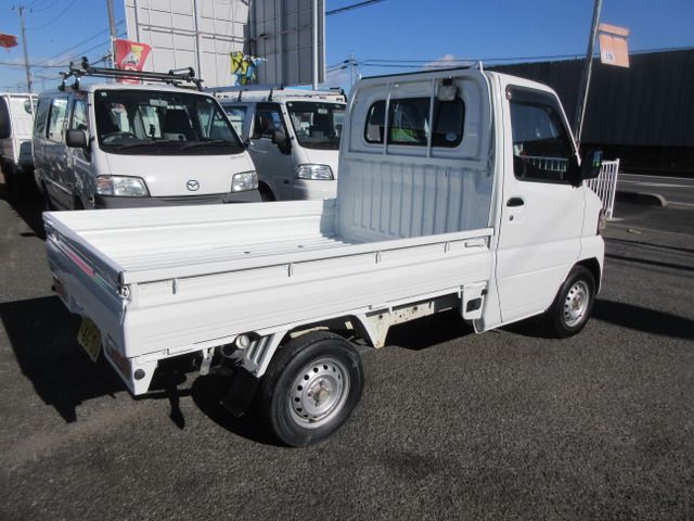 NISSAN NT100 CLIPPER 2012