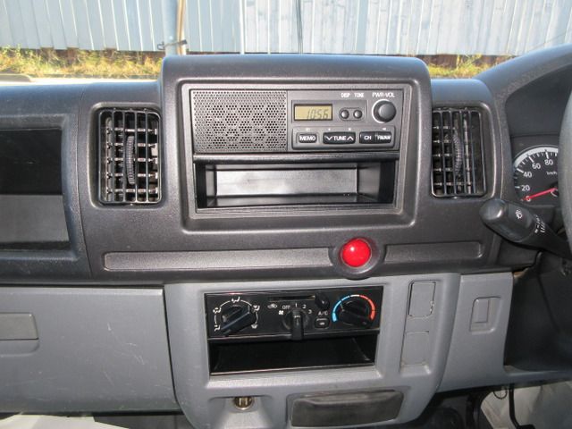 NISSAN NT100 CLIPPER 2012